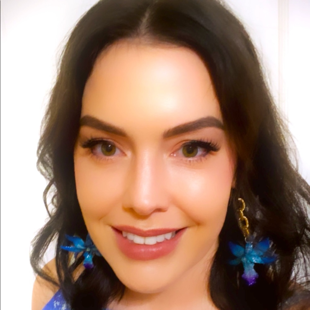 Meet your Posher, Amy